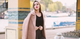 L’incontournable hiver est le manteau camel cappotto cammello