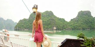Une croisière romantique dans la baie d’Halong Halong-Bay-Hanoi